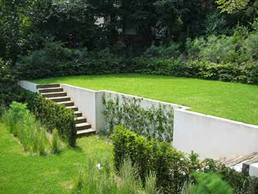 La Celle-Saint-Cloud, jardin en terrasses en écho à une architecture contemporaine